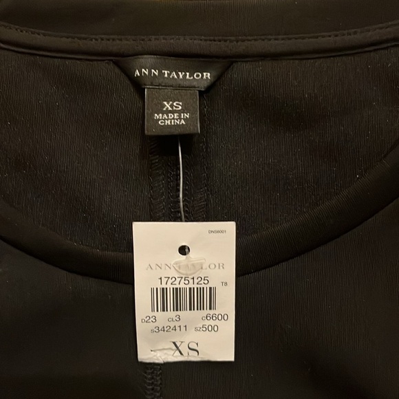 Ann Taylor Size XS Side Zipper Sleeveless Shirt - Picture 2 of 5